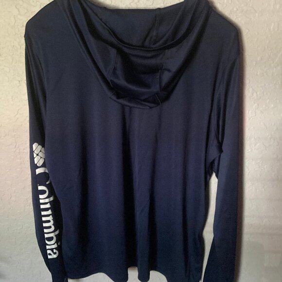 Columbia Womens Activewear Top with Hood. XL. - Picture 2 of 4